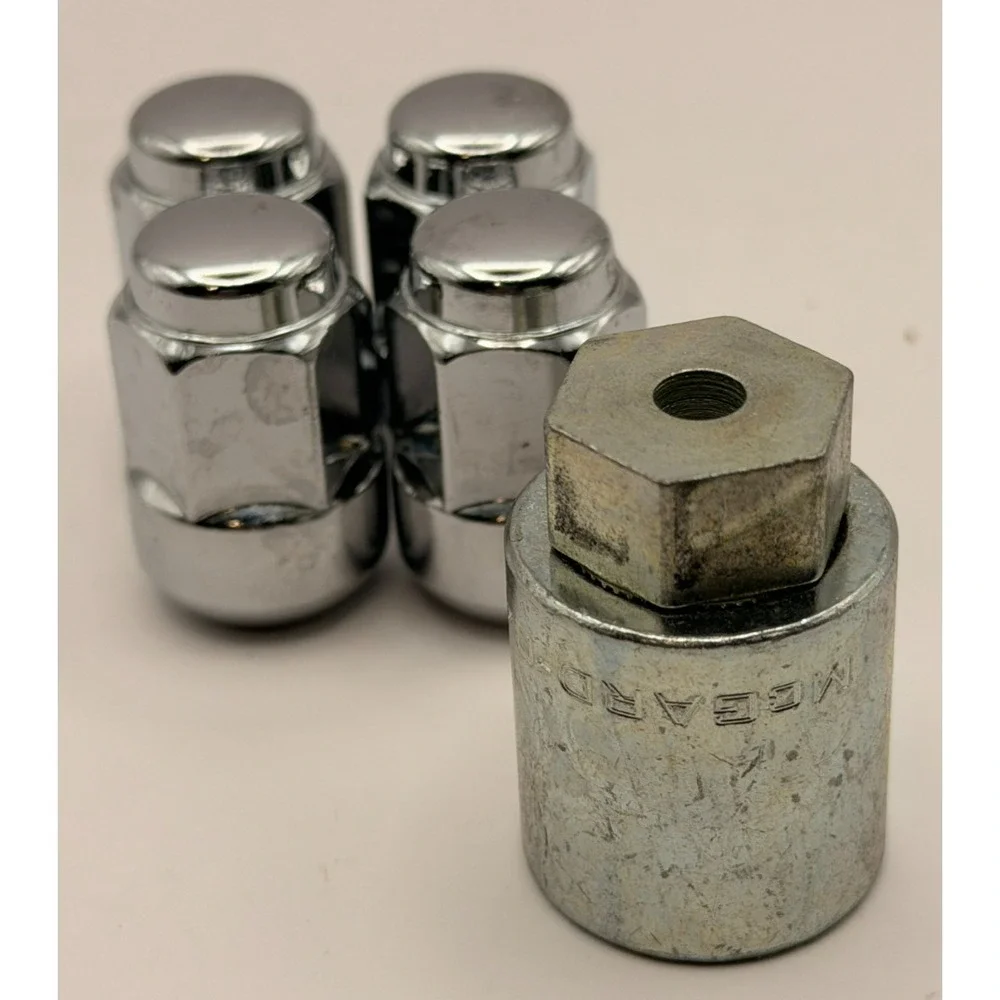 Genuine Honda OEM Wheel Lock Set 08W42-SNA-100 Chrome Lug Nuts Key